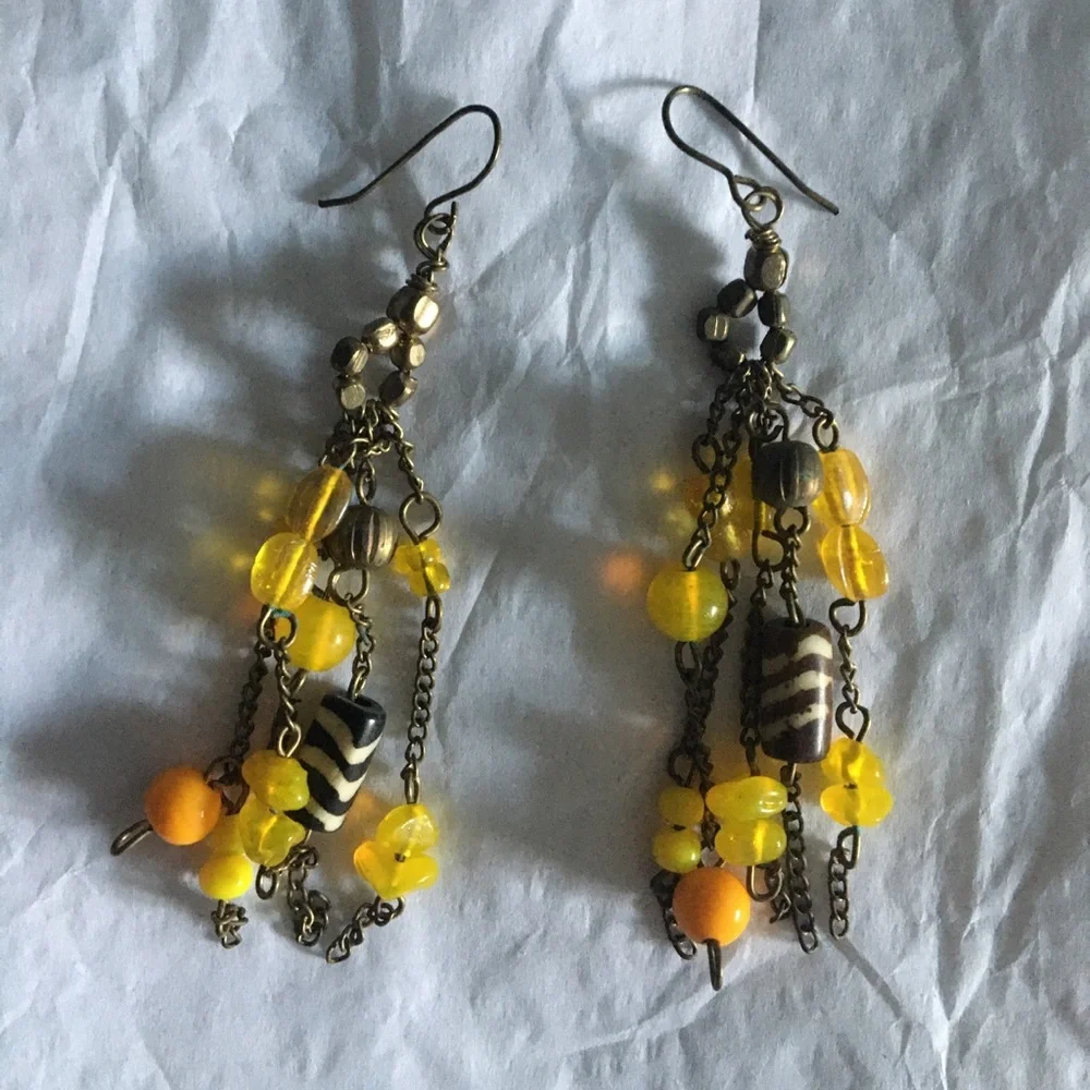 Dangle earrings - Picture 1 of 1